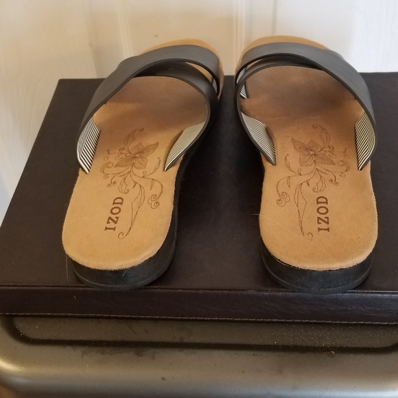 Izod Women's Black Flip Flop Open Toe Cross Strap Slip On Size 6M - Picture 4 of 12